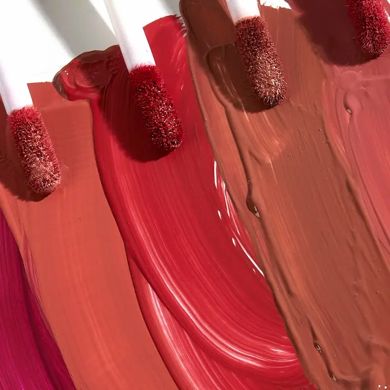 Gloss roz pentru buze